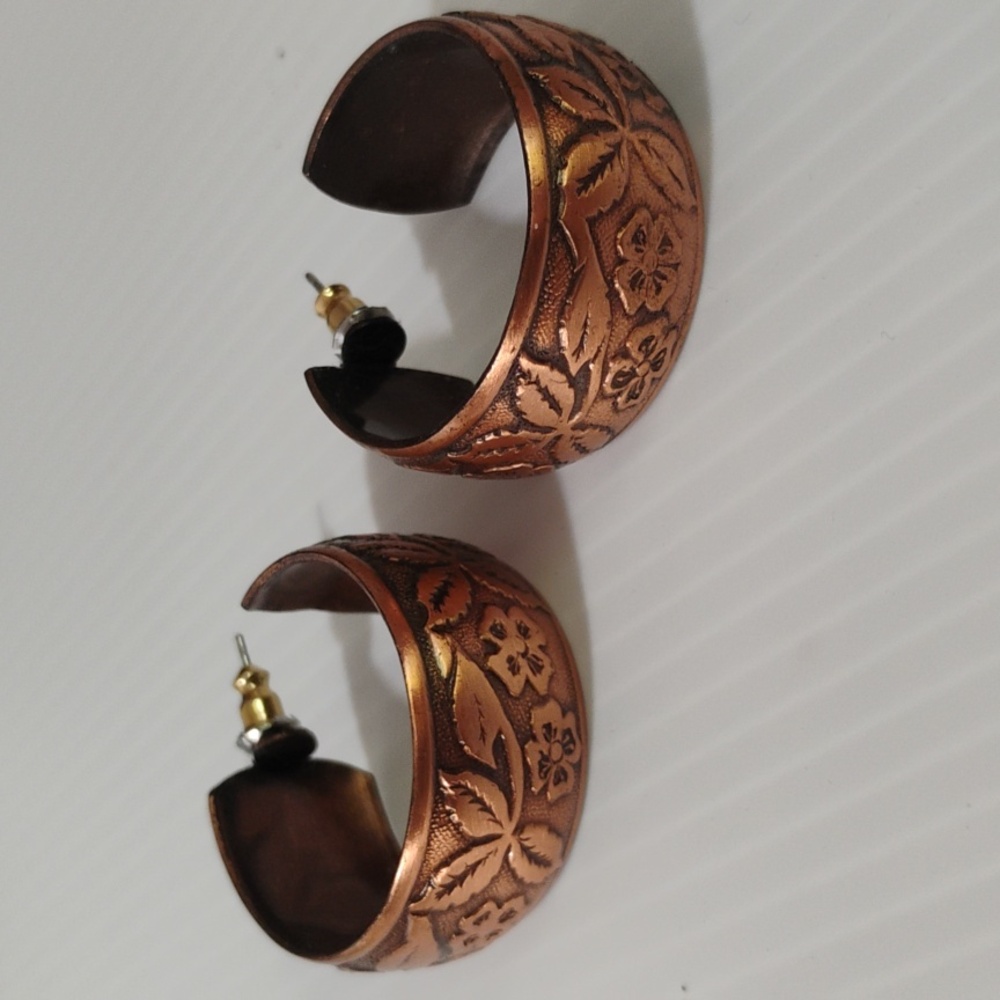 Floral Copper Cuff With Matching Earrings - Picture 7 of 7